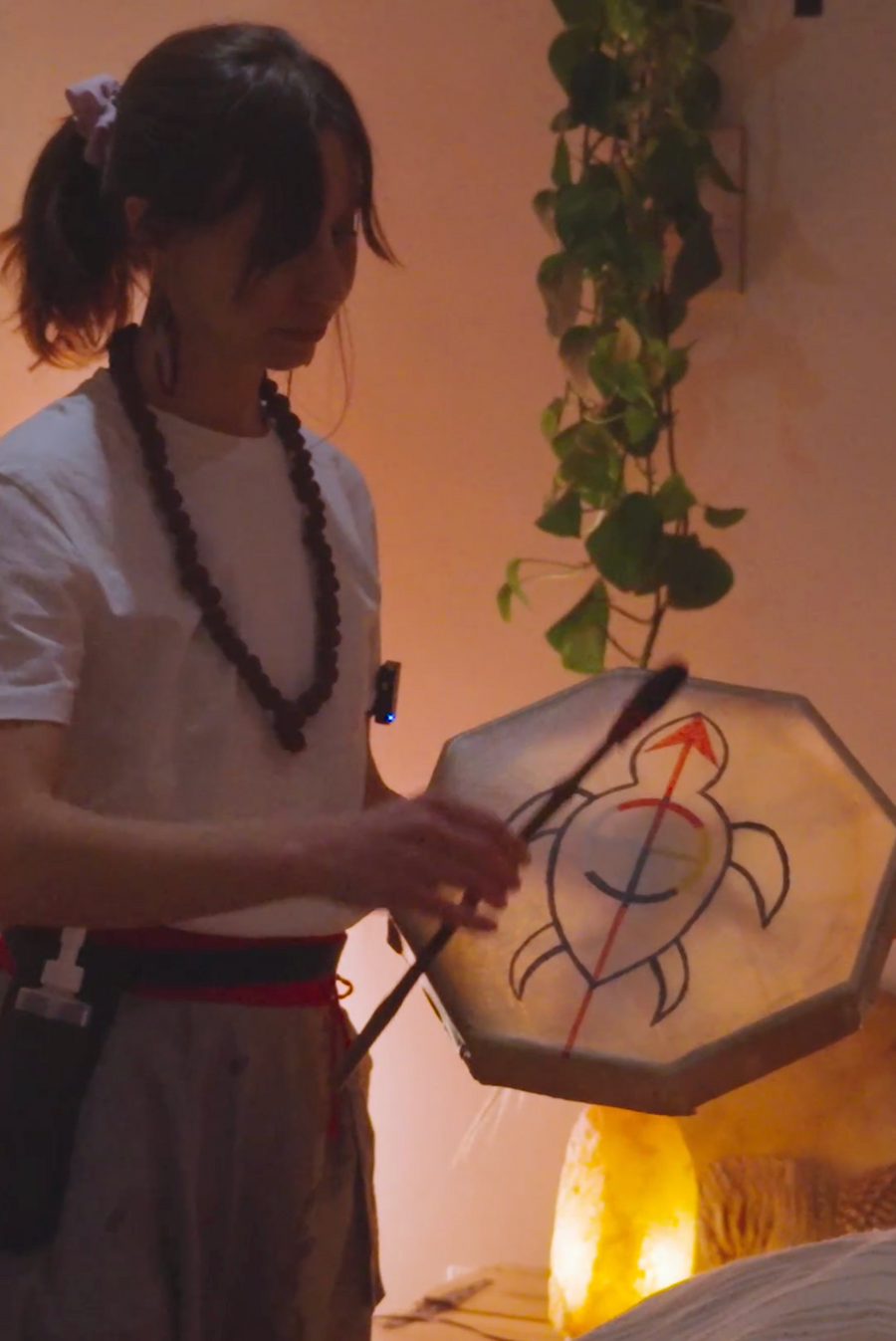 How Amparo Turns Sound, Touch, and Ritual into Healing
